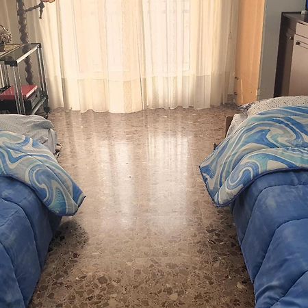 Napoli Stadio - 3 Bedrooms - 2 Bathrooms - Free Park Esterno foto