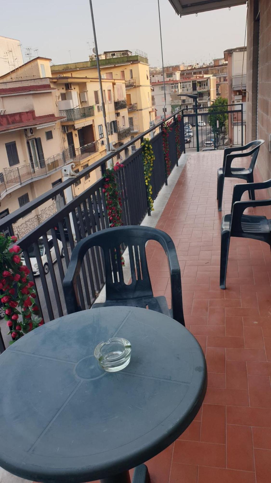 Napoli Stadio - 3 Bedrooms - 2 Bathrooms - Free Park Esterno foto