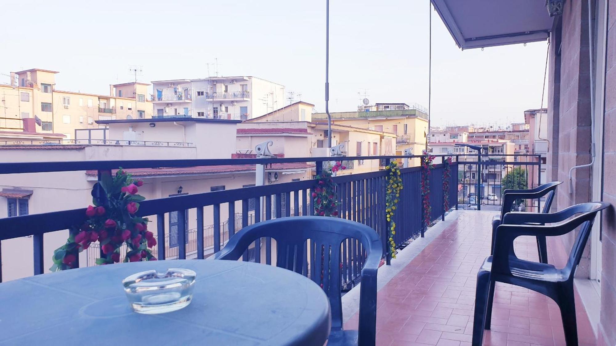 Napoli Stadio - 3 Bedrooms - 2 Bathrooms - Free Park Esterno foto